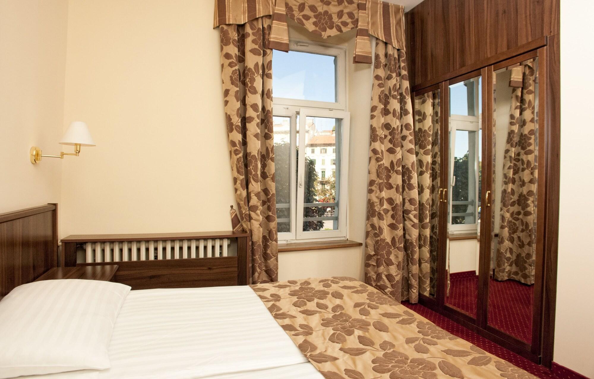 Hotel Continental Rijeka Exteriér fotografie