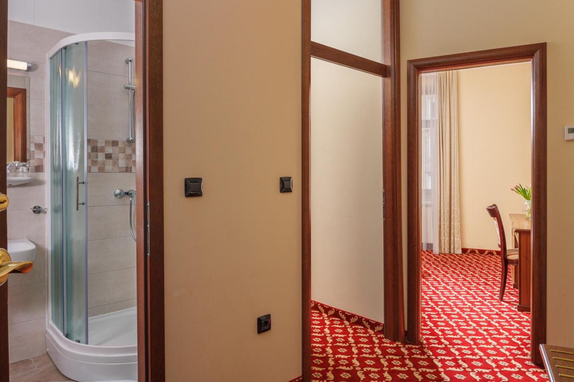 Hotel Continental Rijeka Pokoj fotografie