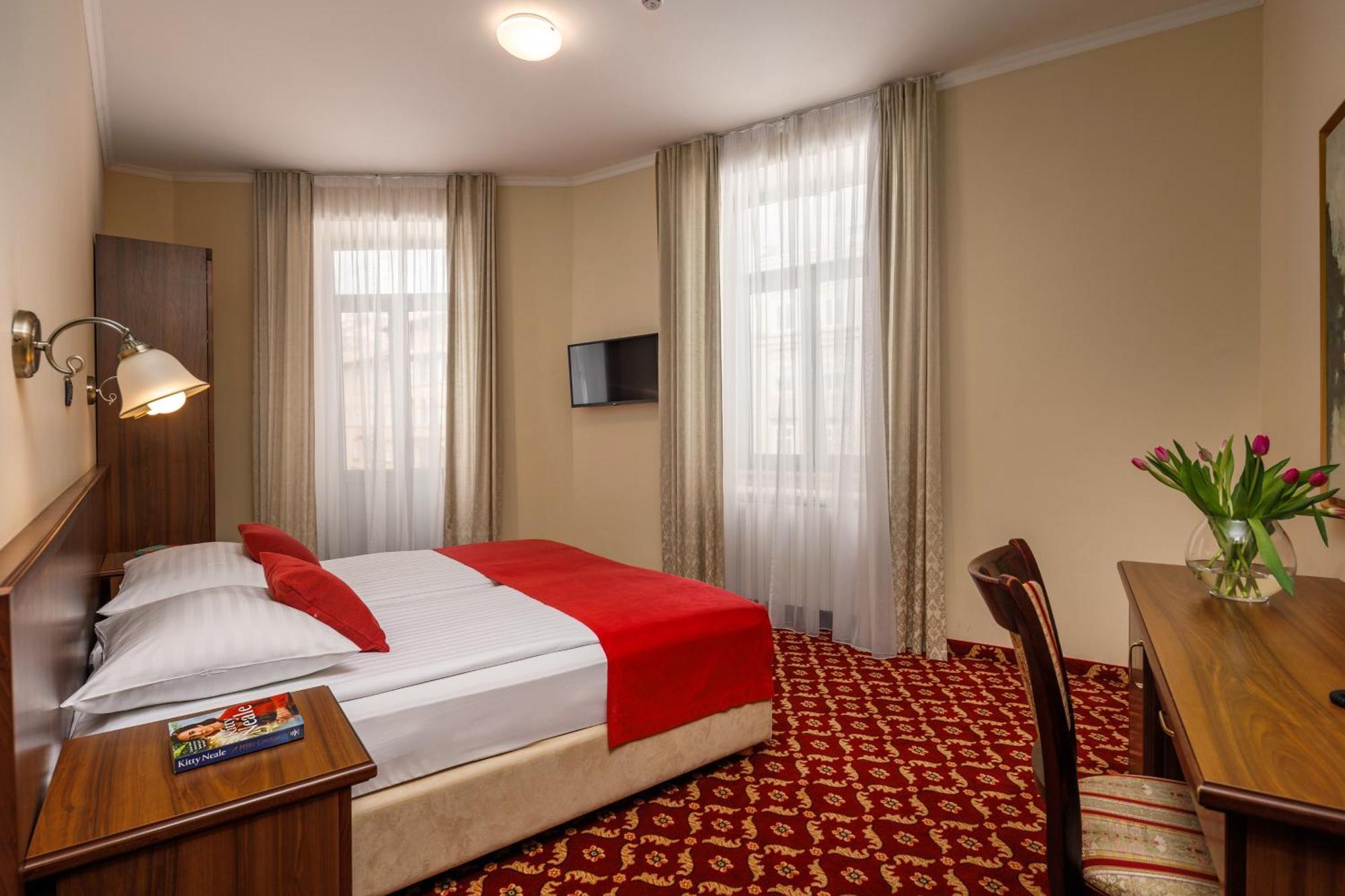 Hotel Continental Rijeka Pokoj fotografie